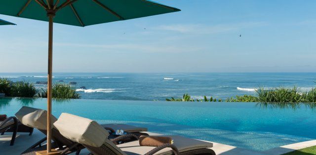 Villa Jagaditha, Pool