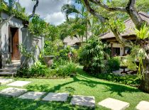 Villa Kakatua, Entrée