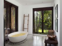 Villa Hana, Master Bathroom