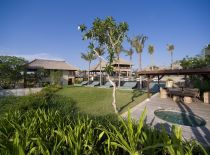 Villa Mary, Overview