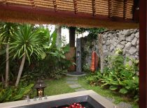 Villa Kanti, Guest Bathroom